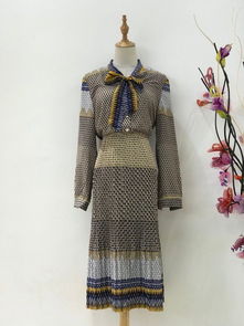 梵姿2018年春裝尾貨批發(fā) 品牌折扣女裝的一手貨源優(yōu)勢(shì)解析